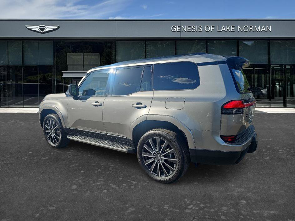 Used 2024 Lexus GX 550 w/ Accessory Package (2T) AWD/4WD image 6