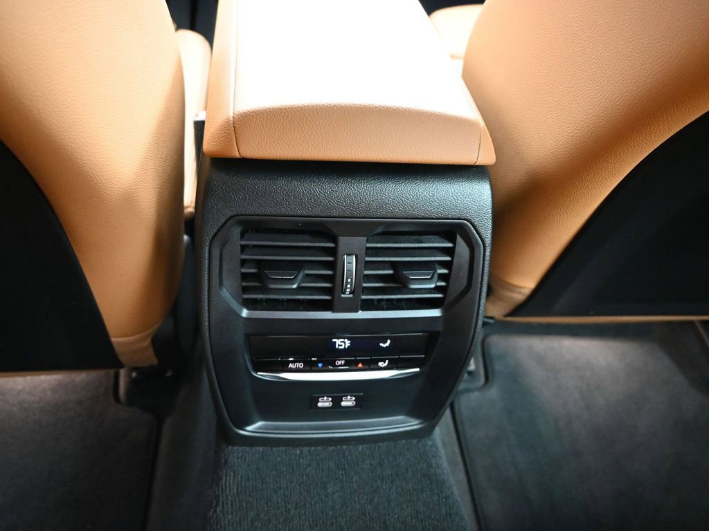 Certified 2024 BMW 330i Sedan image 18