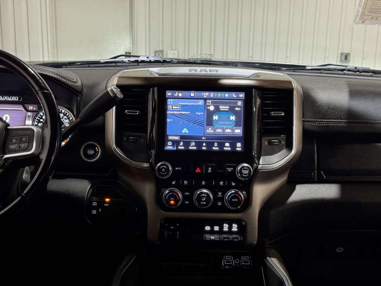 Used 2022 RAM 3500 Laramie AWD/4WD image 21