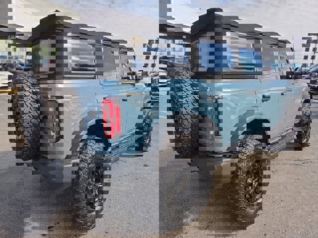 Used 2022 Ford Bronco Wildtrak image 5