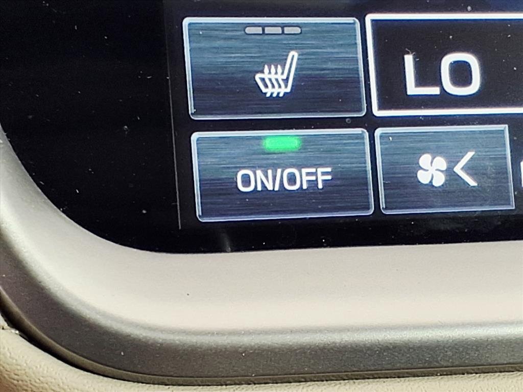 Certified 2025 Subaru Outback Limited image 23