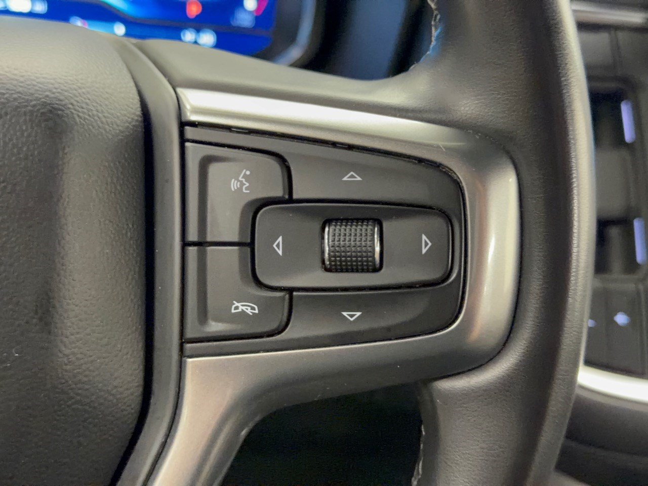 Used 2024 Chevrolet Tahoe LT AWD/4WD image 19