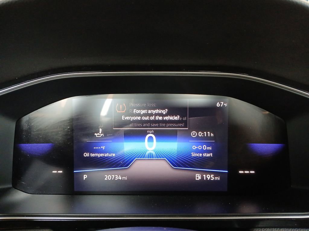 Used 2025 Volkswagen Jetta Sport image 11