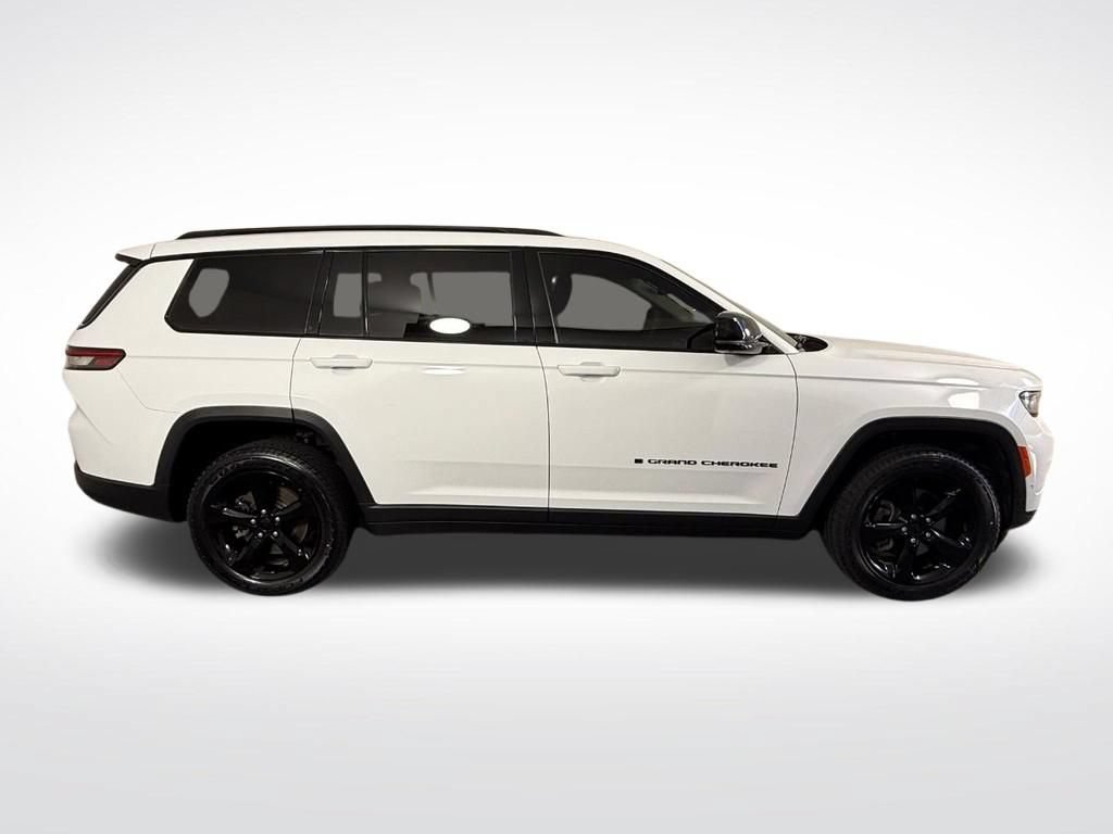 Used 2023 Jeep Grand Cherokee L Limited w/ Luxury Tech Group II AWD/4WD video 3