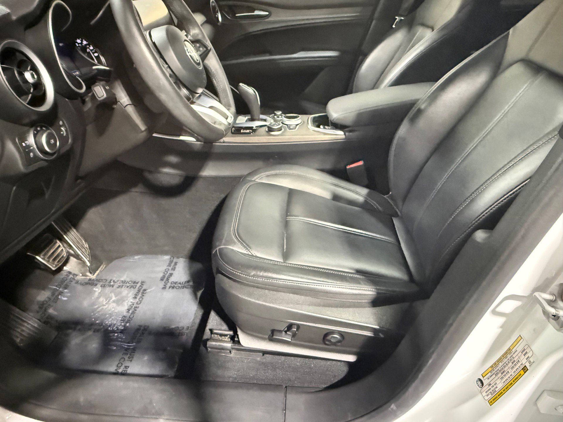 Used 2022 Alfa Romeo Stelvio Ti image 18