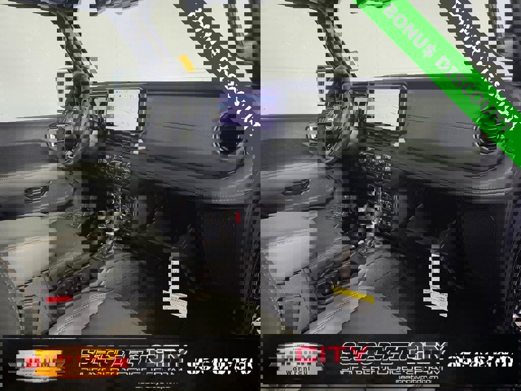 New 2025 Jeep Gladiator Mojave image 30