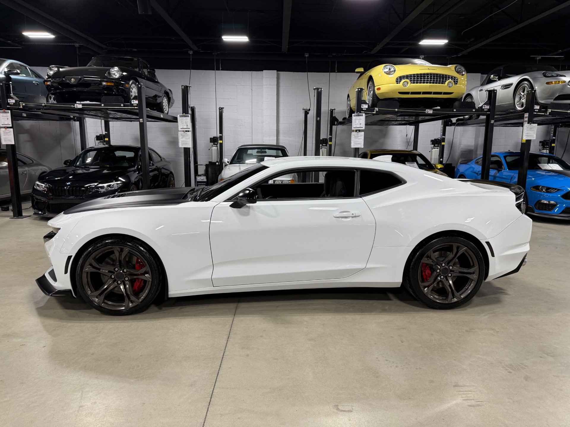 Used 2019 Chevrolet Camaro SS image 2
