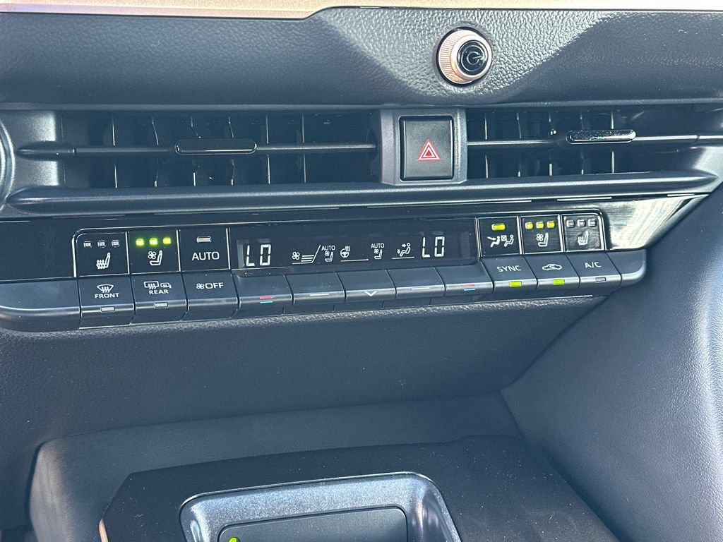 Used 2024 Toyota Crown AWD/4WD image 28
