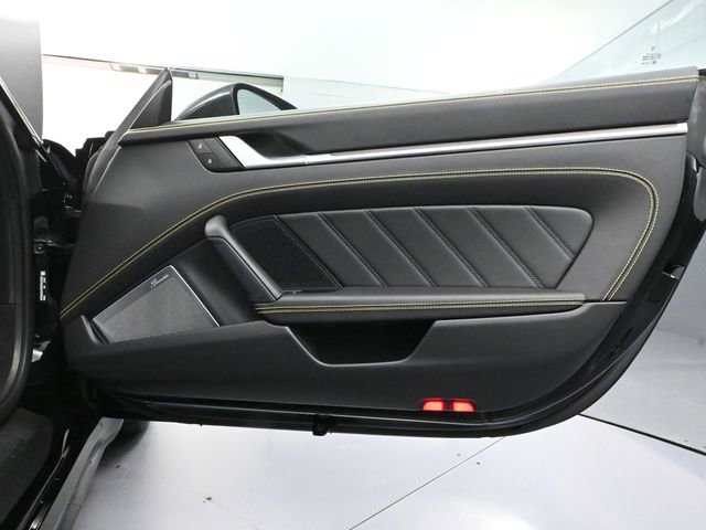 Used 2022 Porsche 911 Turbo S image 54