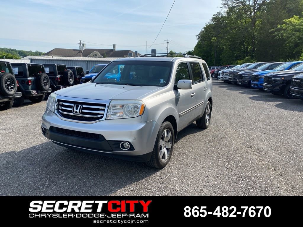 Used 2014 Honda Pilot Touring image 1