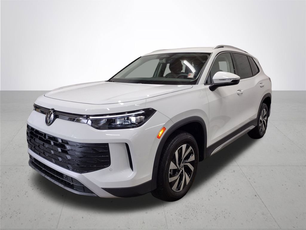 New 2025 Volkswagen Tiguan S image 2