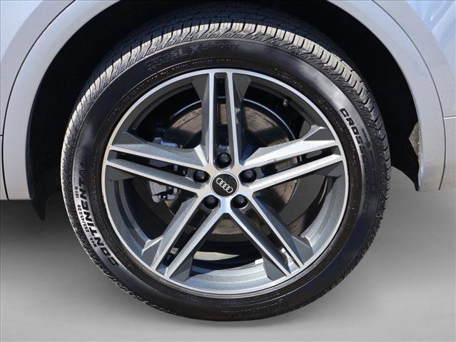 Used 2023 Audi Q5 e Premium Plus w/ Premium Plus Package AWD/4WD image 29