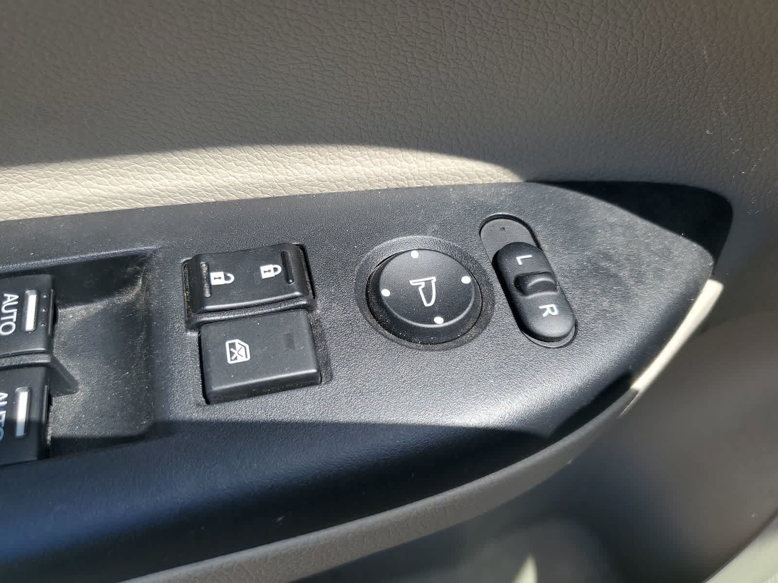 Used 2014 Honda Accord EX-L image 25