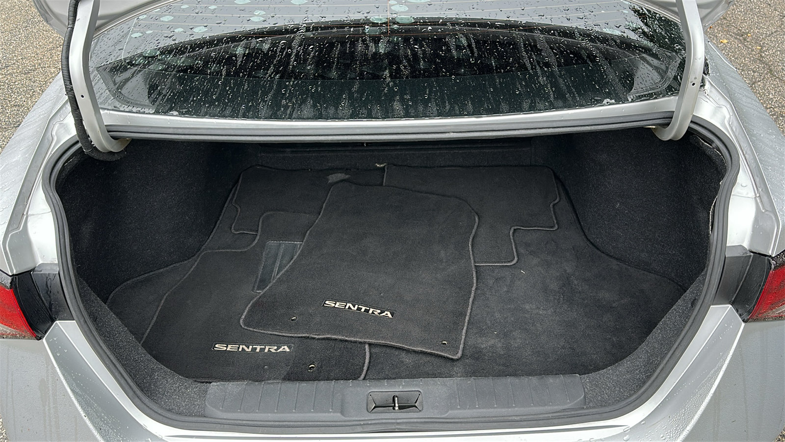 Used 2021 Nissan Sentra S FWD image 6