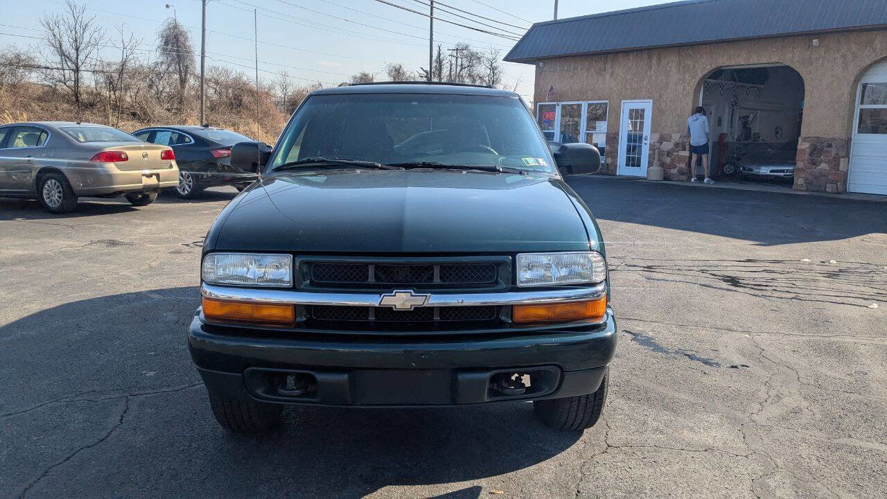 Used 2002 Chevrolet Blazer LS w/ Preferred Equipment Group image 18