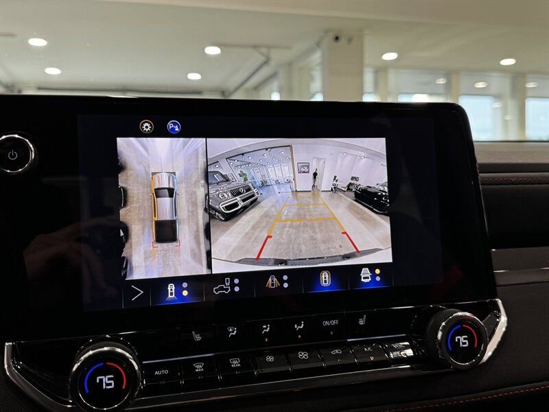 Used 2024 Chevrolet Colorado Z71 w/ Z71 Convenience Package 2 image 26