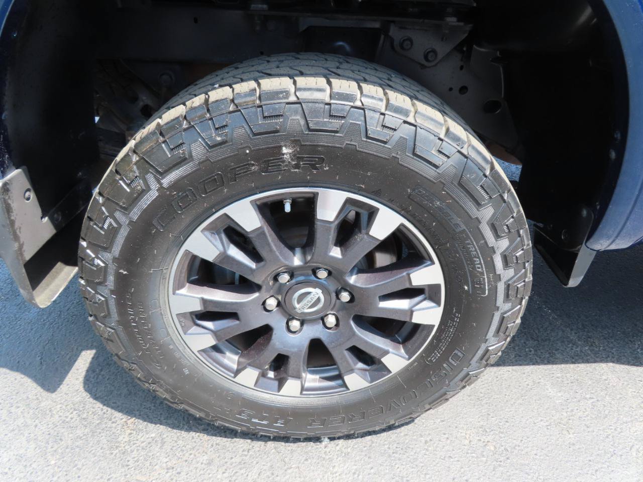 Used 2019 Nissan Titan PRO-4X w/ Pro-4x Convenience Package AWD/4WD image 22