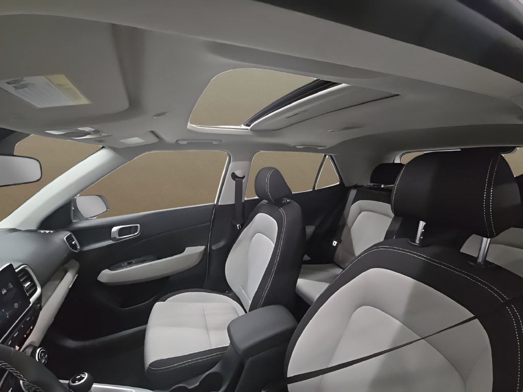 New 2026 Hyundai Venue SEL FWD image 39