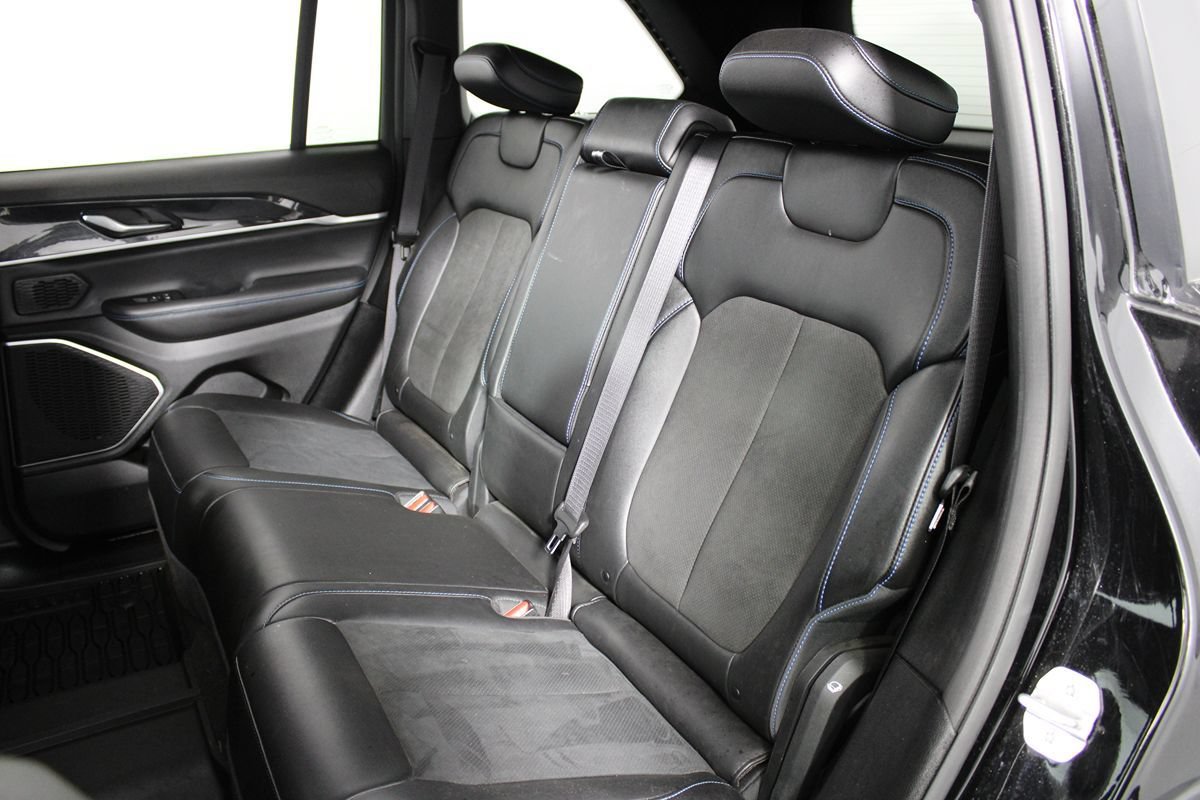 Used 2023 Jeep Grand Cherokee Trailhawk AWD/4WD image 27