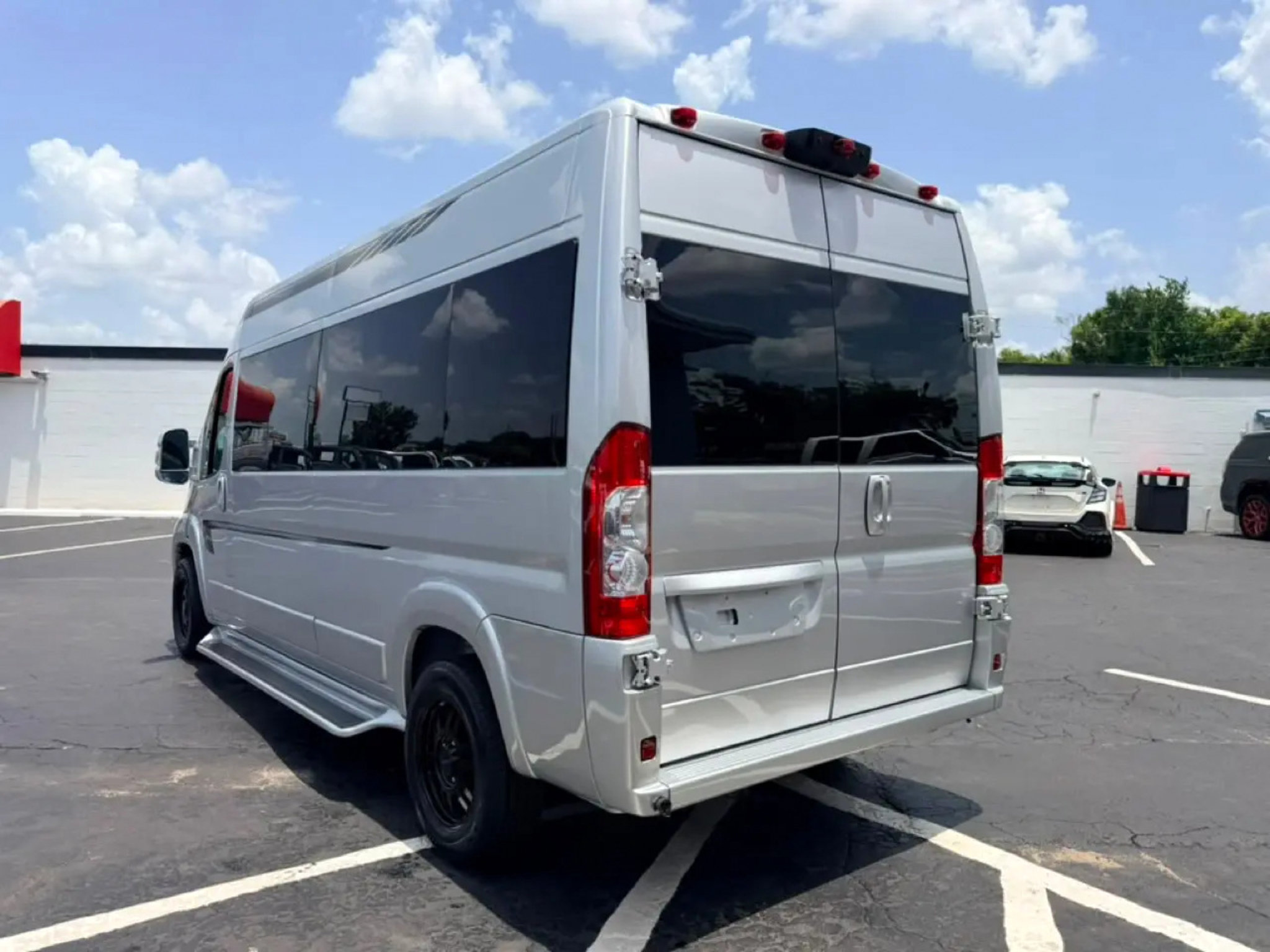 Used 2023 RAM ProMaster 2500 w/ Premium Convenience Group (B) FWD image 3