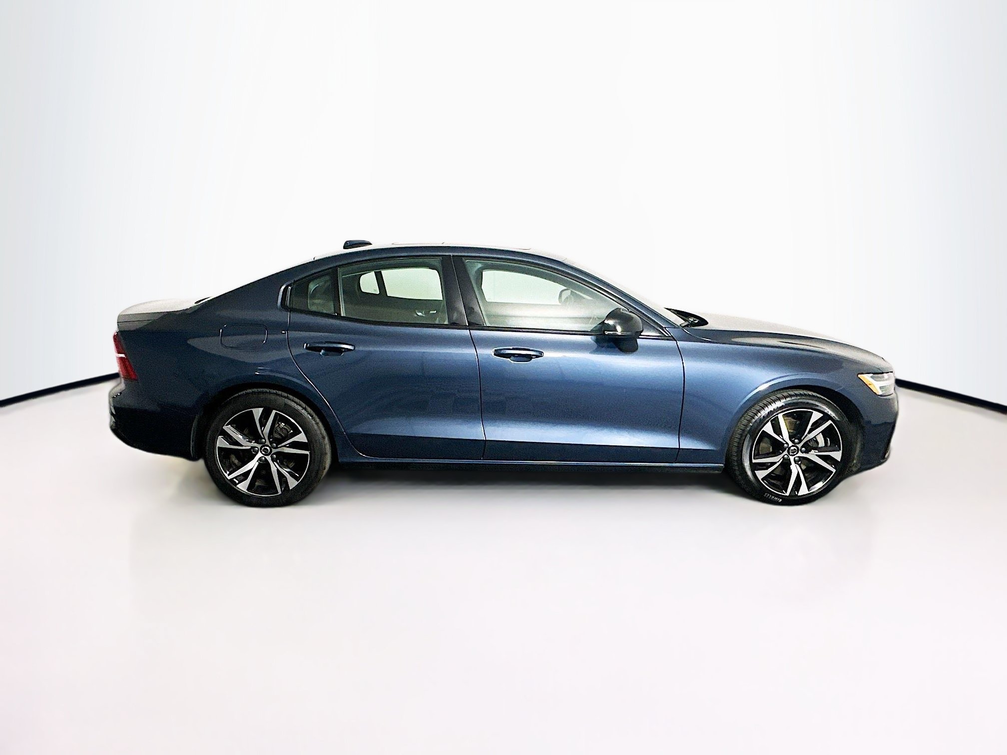 Used 2024 Volvo S60 B5 Core FWD image 10
