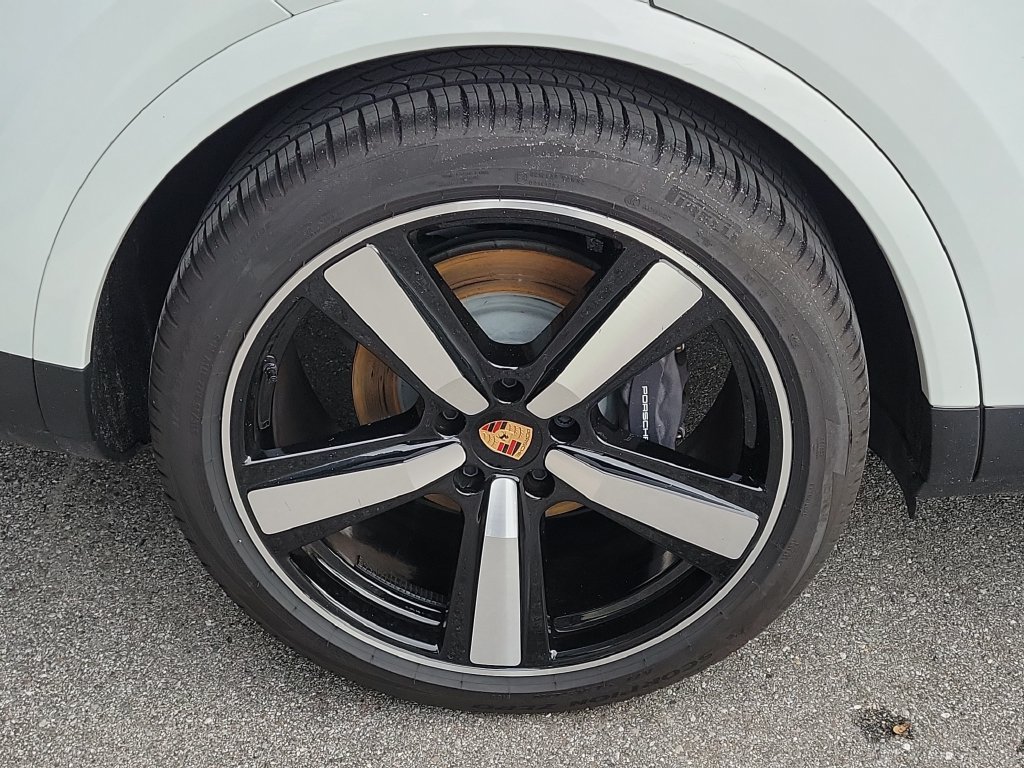 Certified 2026 Porsche Cayenne AWD/4WD image 14
