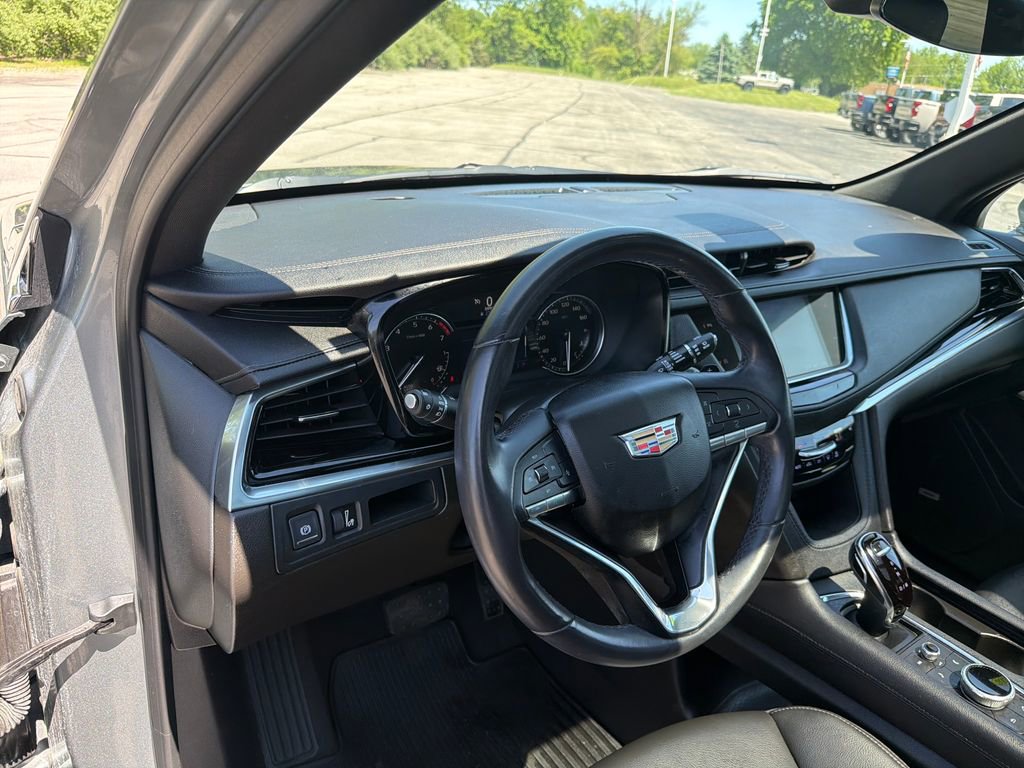 Used 2023 Cadillac XT6 Luxury AWD/4WD image 18