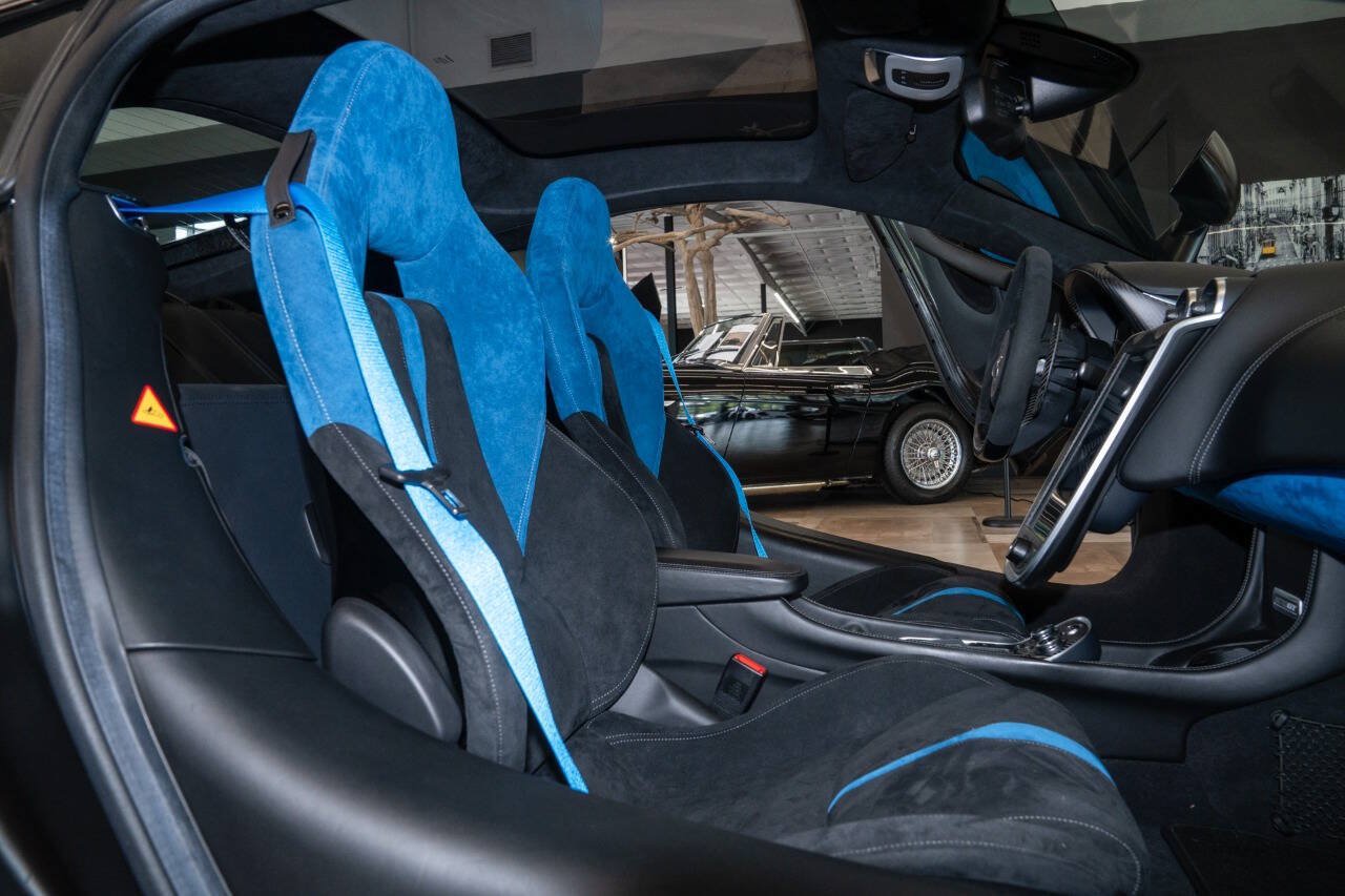 Used 2017 McLaren 570S RWD image 39