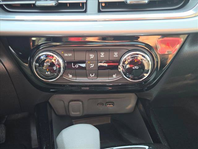 New 2026 Chevrolet Trax LT w/ Sunroof Package FWD image 29