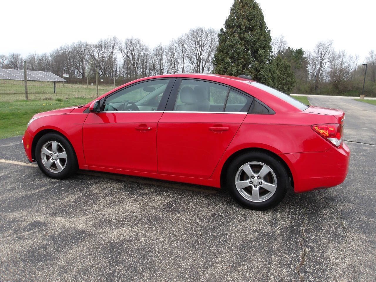 Used 2015 Chevrolet Cruze LT image 11