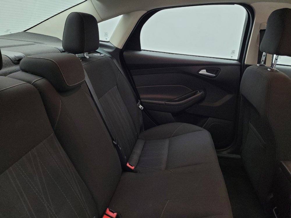 Used 2015 Ford Focus SE image 19