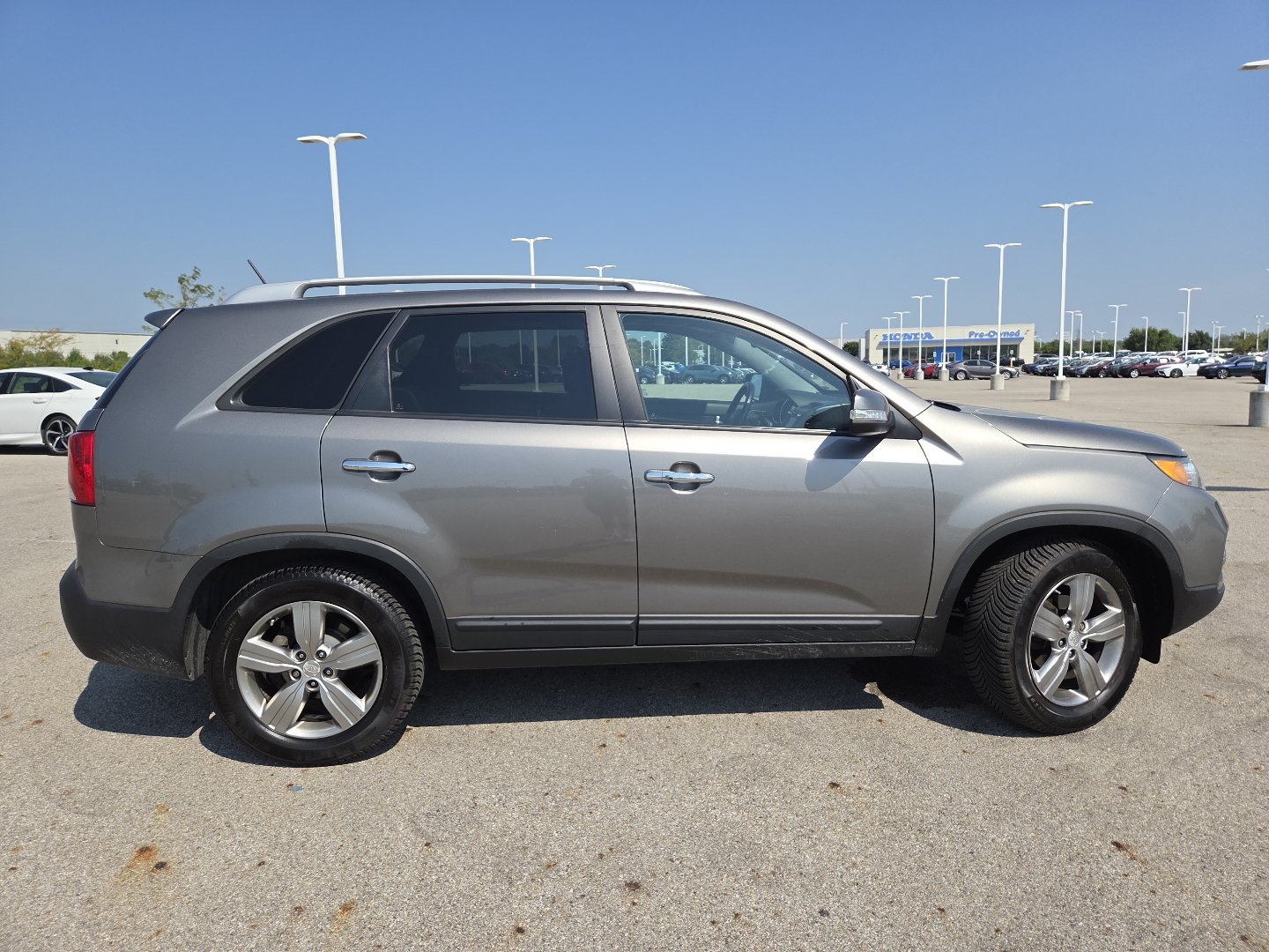 Used 2013 Kia Sorento EX w/ Premium Plus Pkg FWD image 16