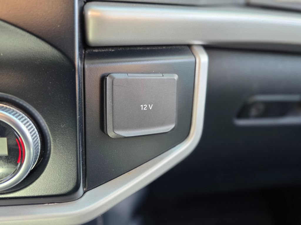 Used 2024 Ford Expedition Max XLT image 32