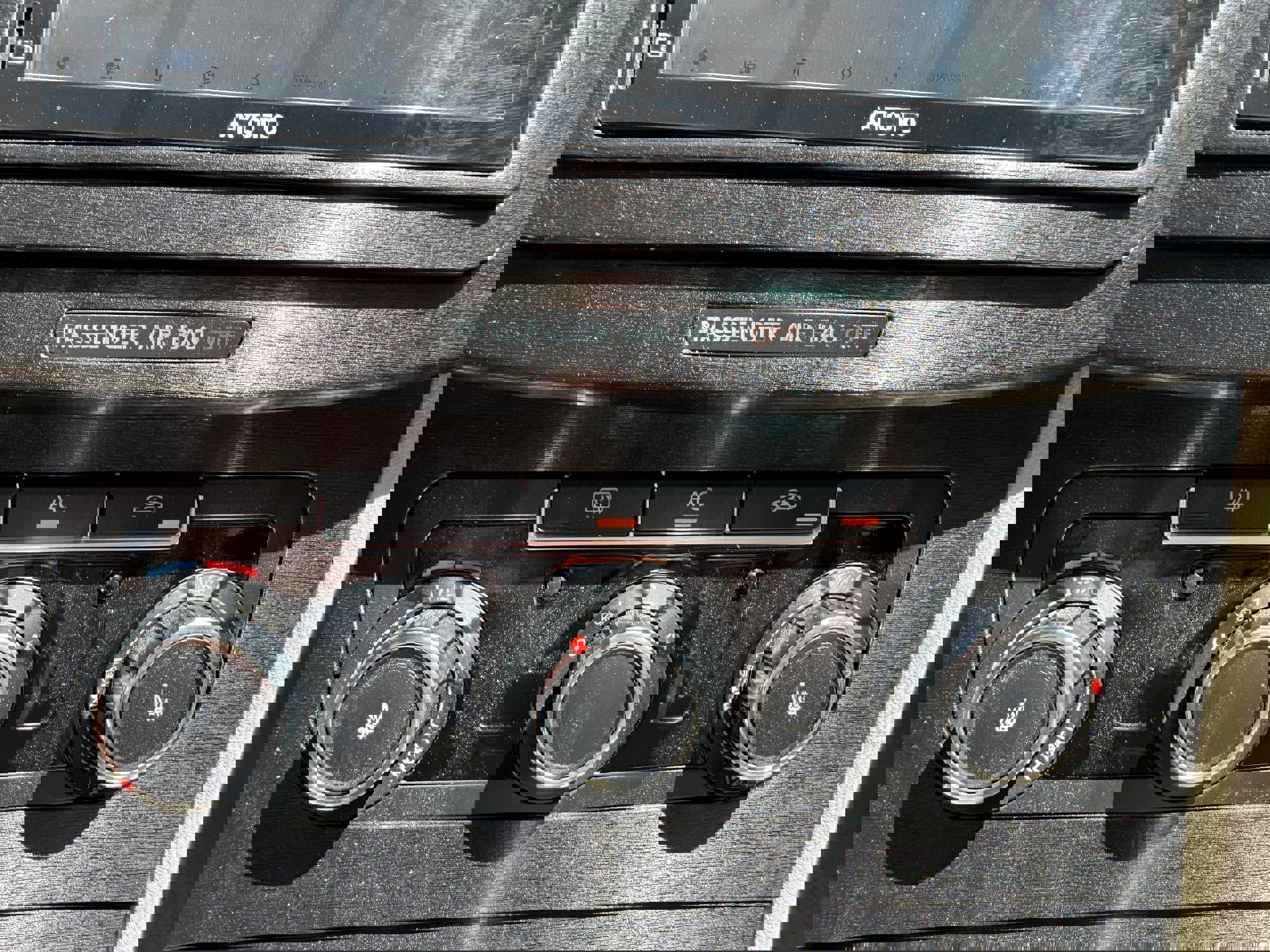 Used 2010 Volkswagen Passat Komfort image 17