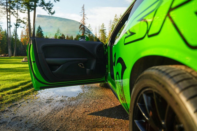 Used 2017 Dodge Challenger SRT Hellcat image 29