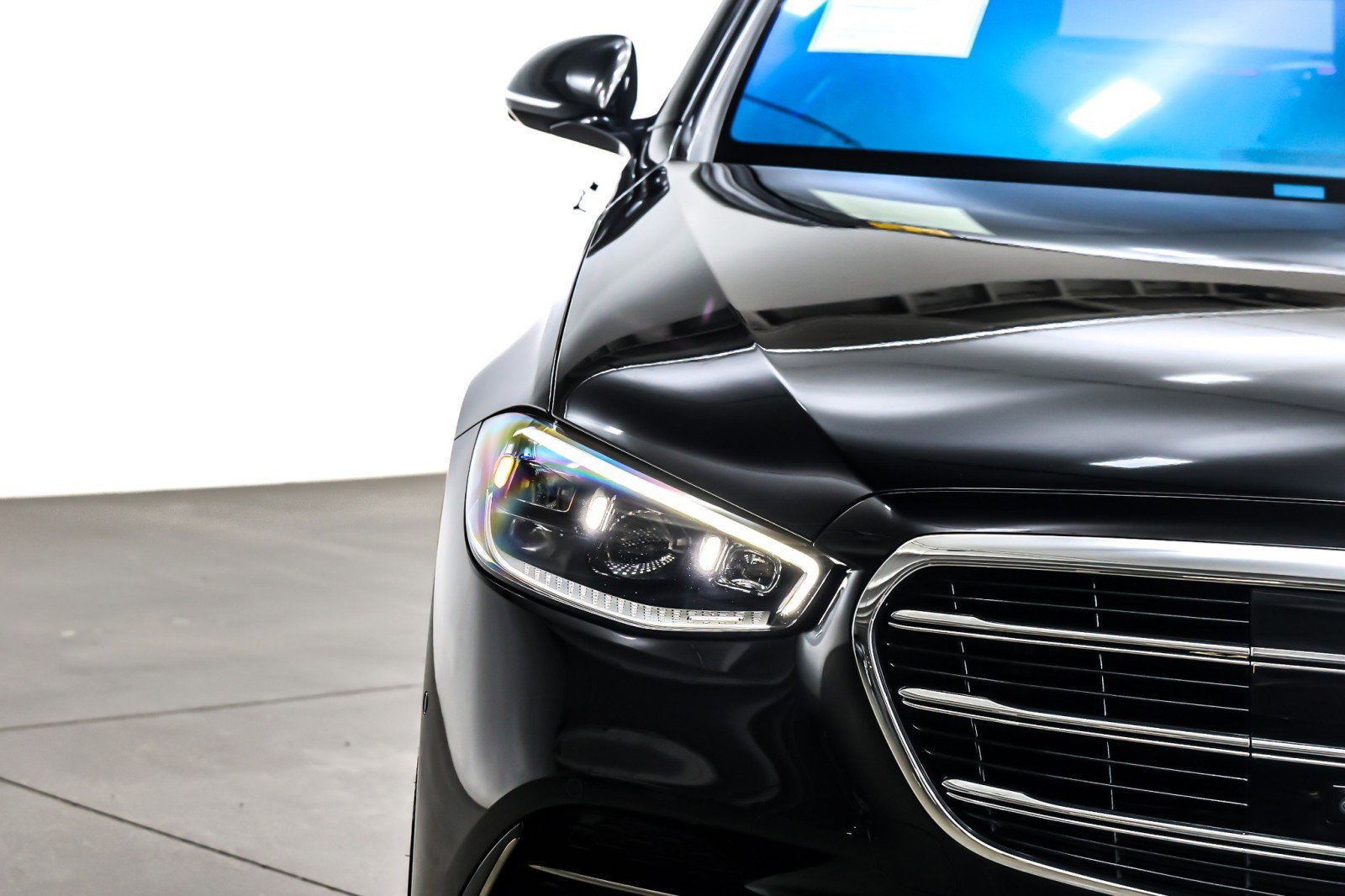 Certified 2025 Mercedes-Benz S 580 4MATIC Sedan image 16
