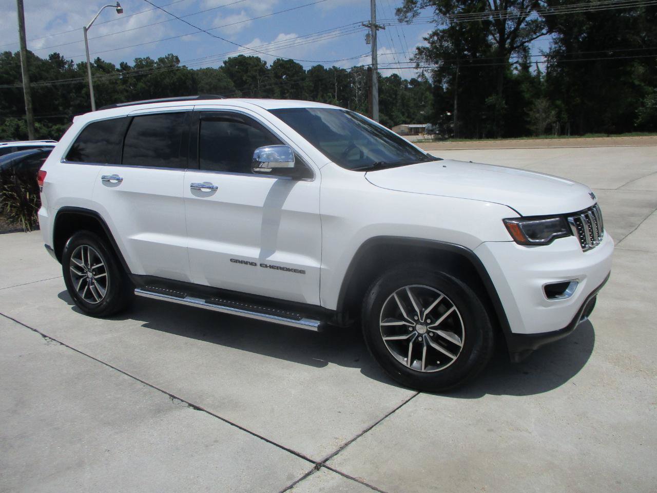 Used 2018 Jeep Grand Cherokee Limited w/ Luxury Group II RWD image 16