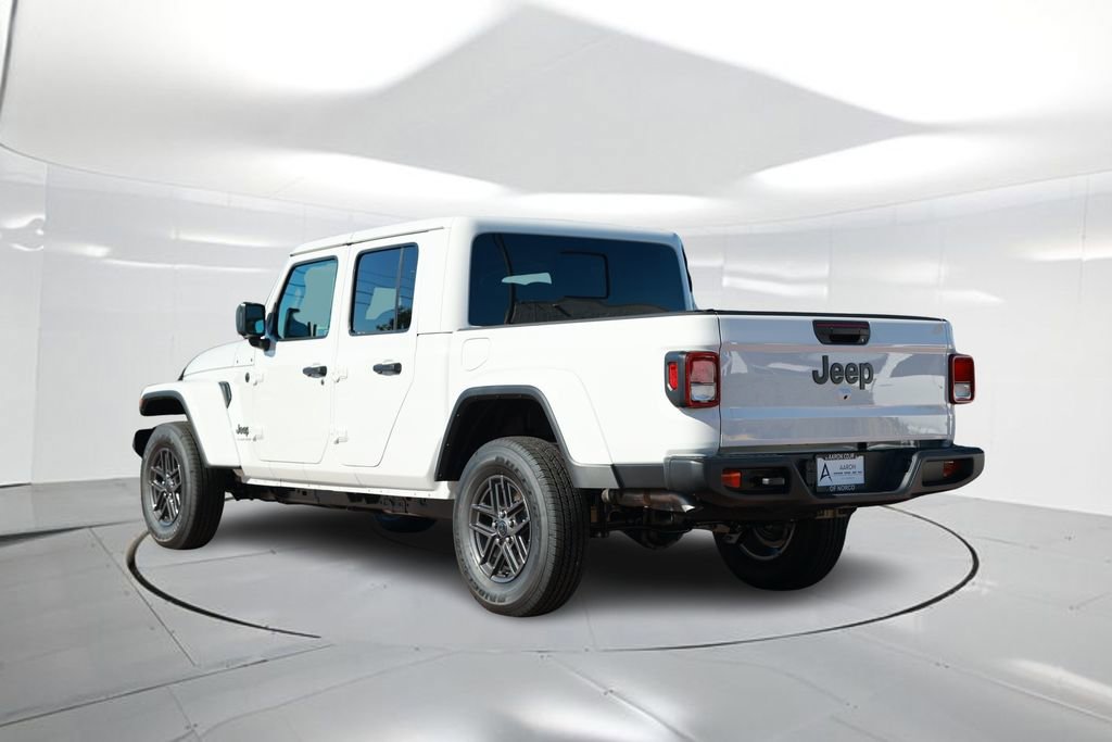 New 2026 Jeep Gladiator Sport AWD/4WD image 2