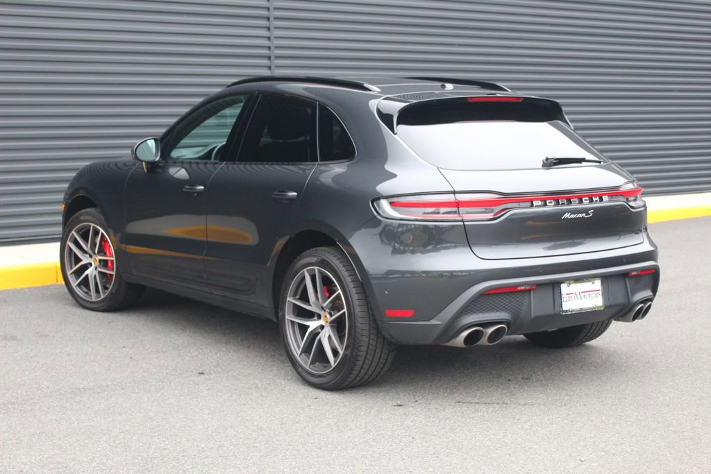 Certified 2022 Porsche Macan S w/ Premium Package Plus AWD/4WD image 3