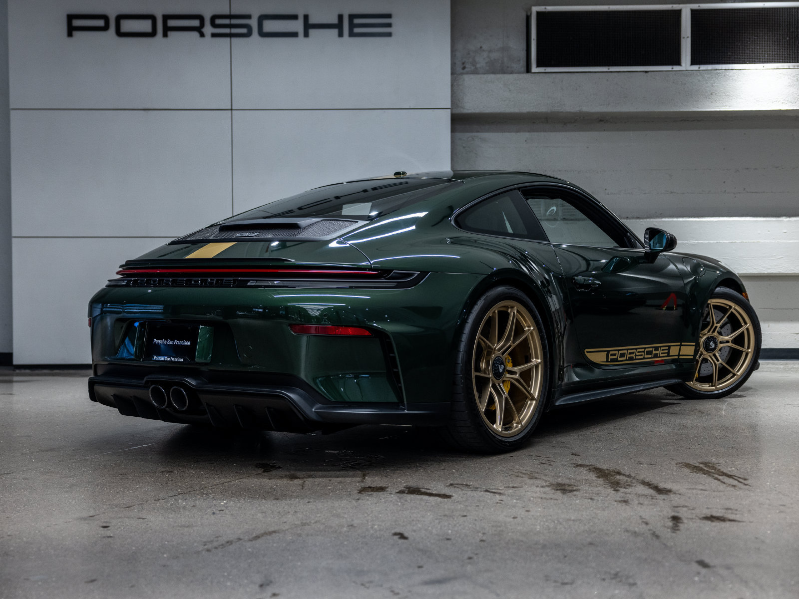 Certified 2025 Porsche 911 GT3 RWD image 8