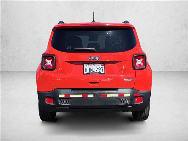 Used 2018 Jeep Renegade Latitude FWD image 7