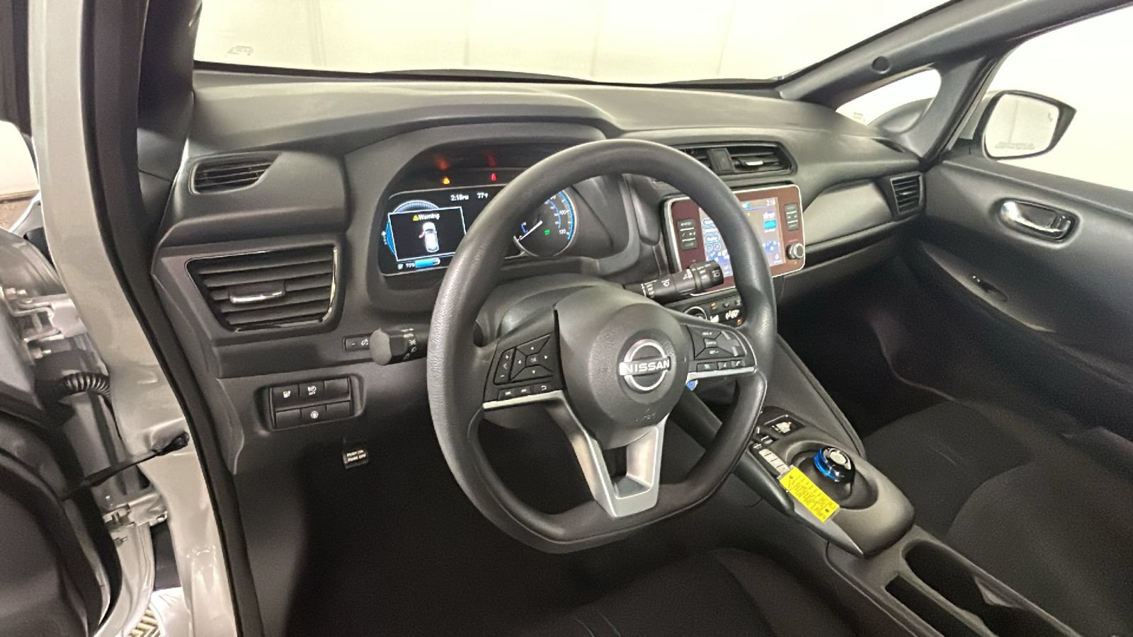 Used 2023 Nissan Leaf S FWD image 16
