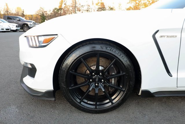 Used 2018 Ford Mustang Shelby GT350 w/ Convenience Package image 12