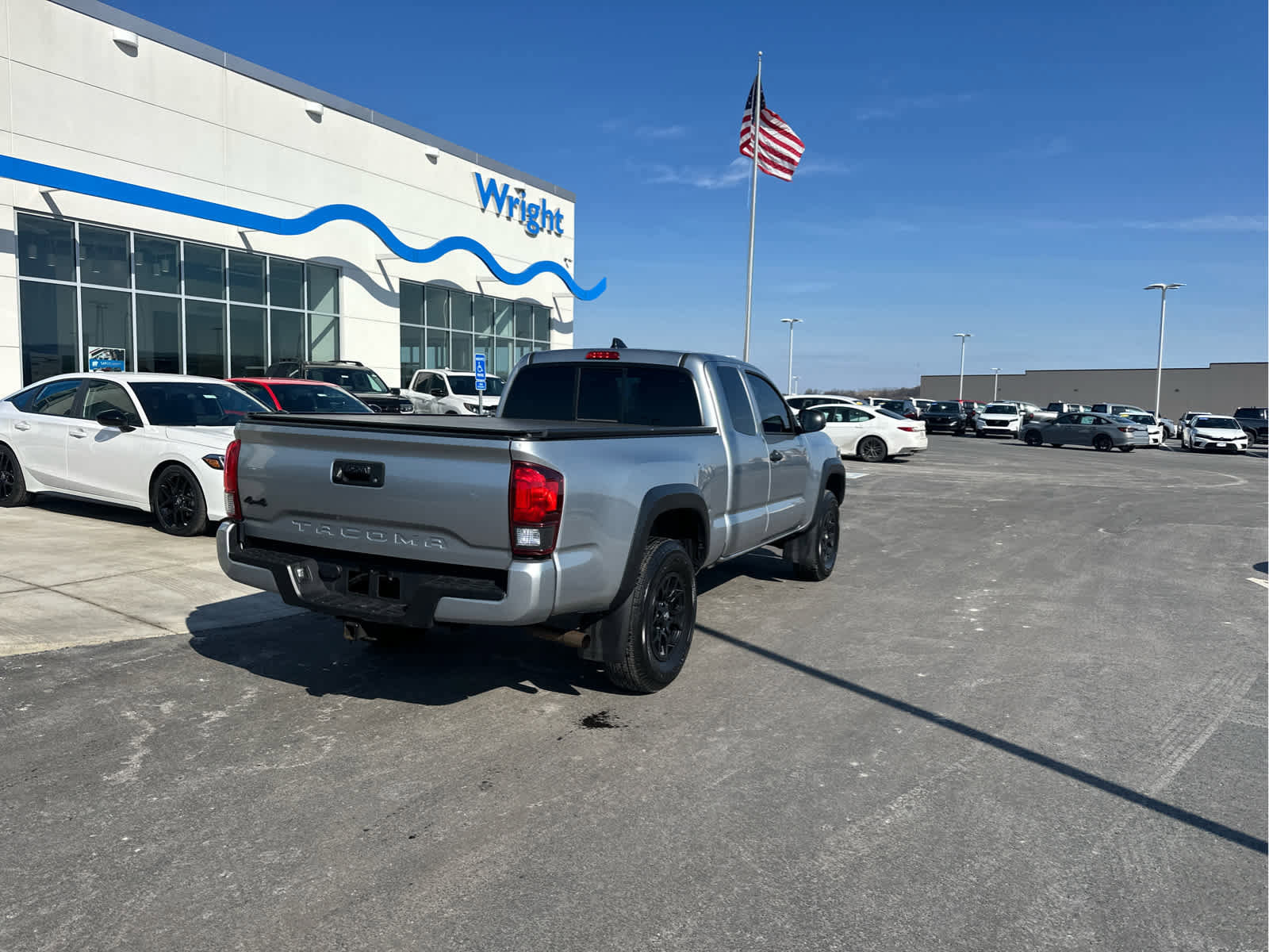 Used 2022 Toyota Tacoma SR image 8