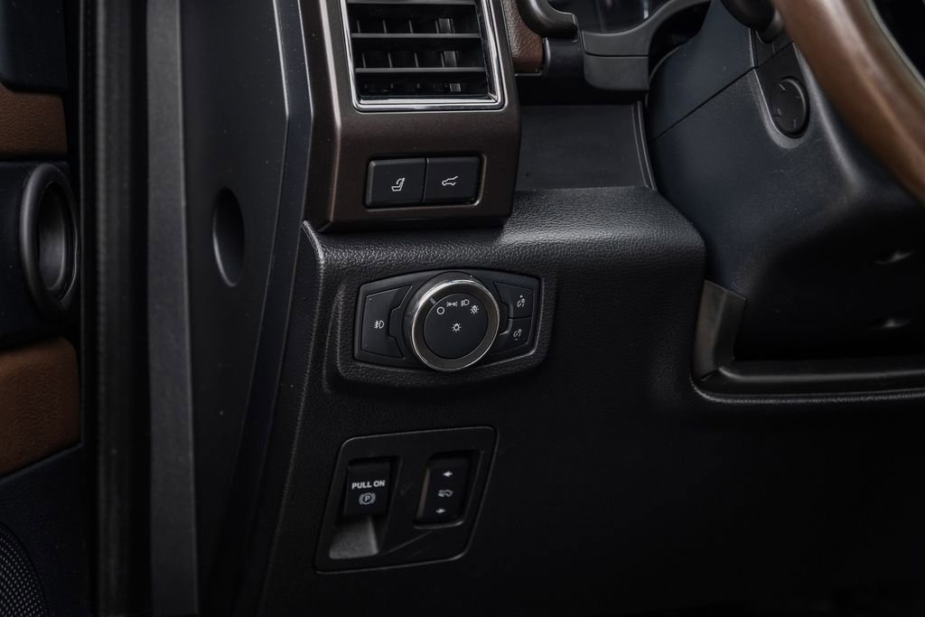 Used 2021 Ford Expedition King Ranch AWD/4WD image 28