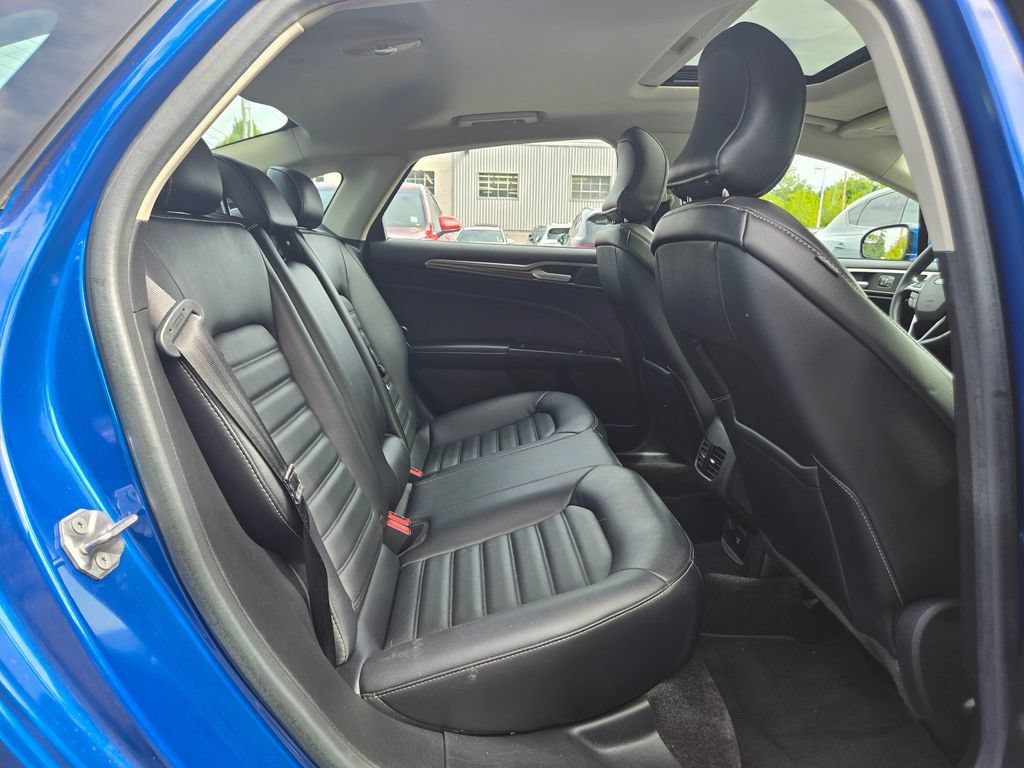 Used 2017 Ford Fusion Energi SE FWD image 12