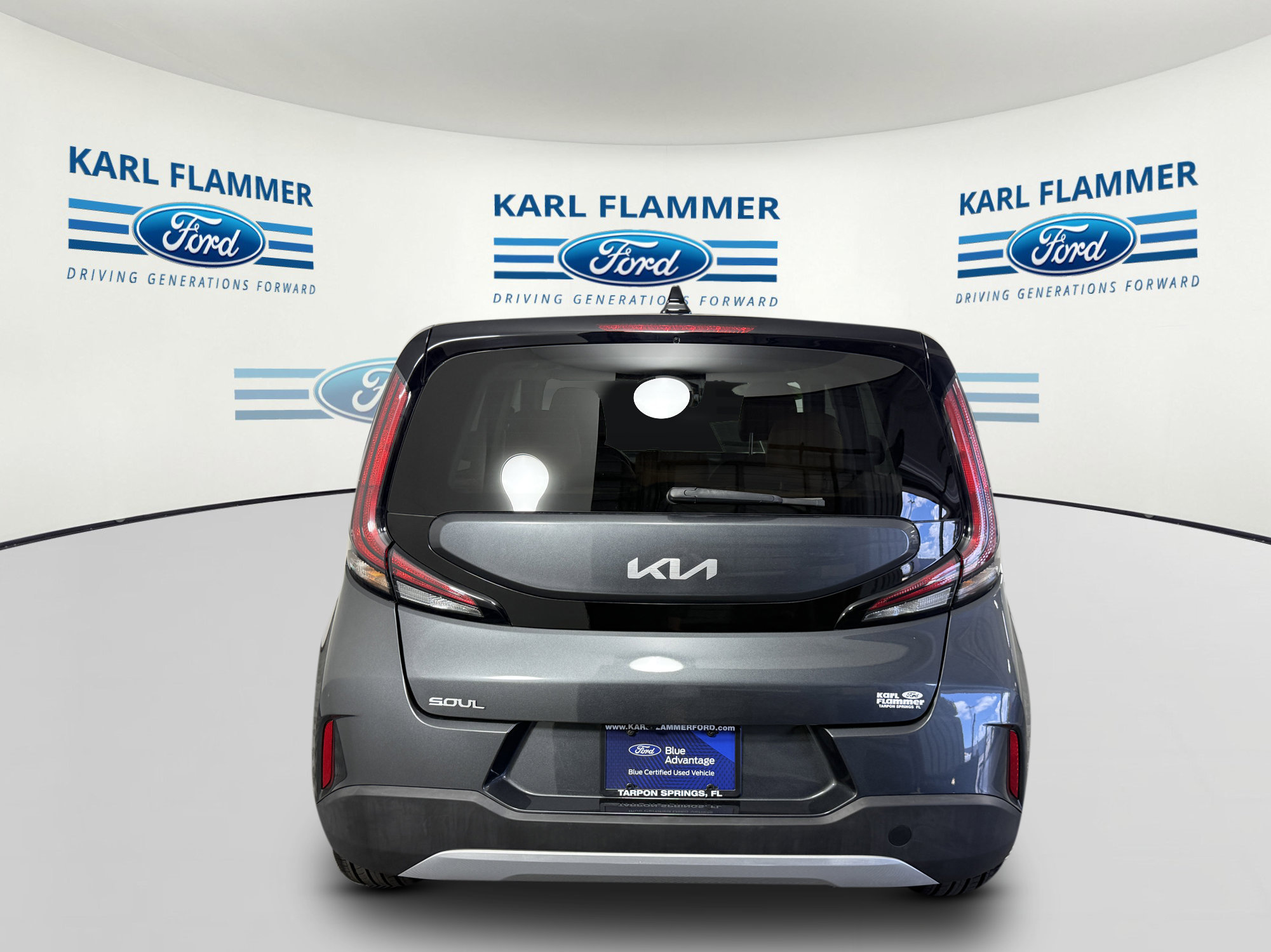 Used 2024 Kia Soul EX w/ Option Group 015 FWD image 4