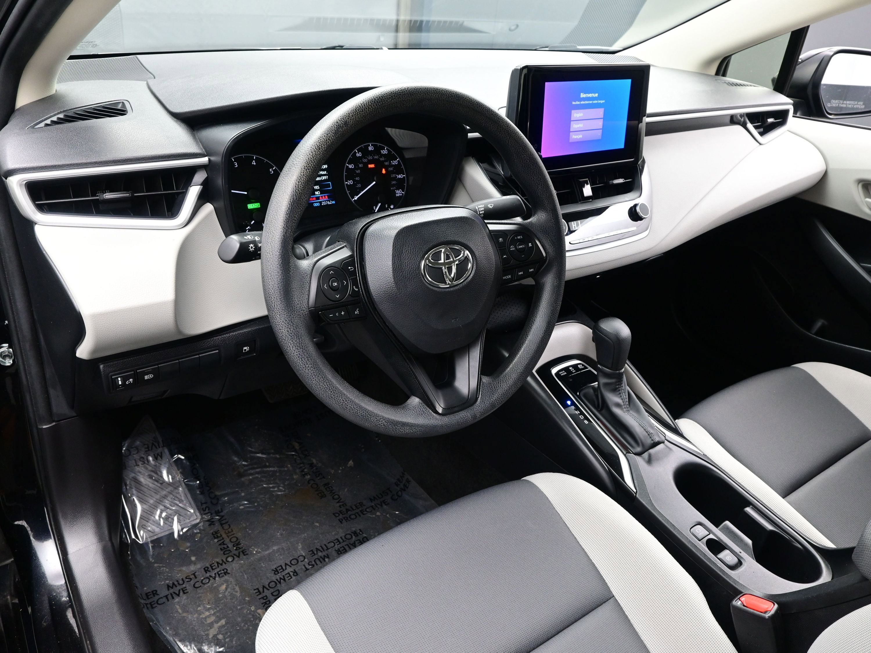 Used 2024 Toyota Corolla LE image 11