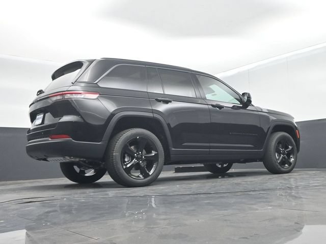 New 2026 Jeep Grand Cherokee Limited w/ Limited Altitude Package RWD image 49