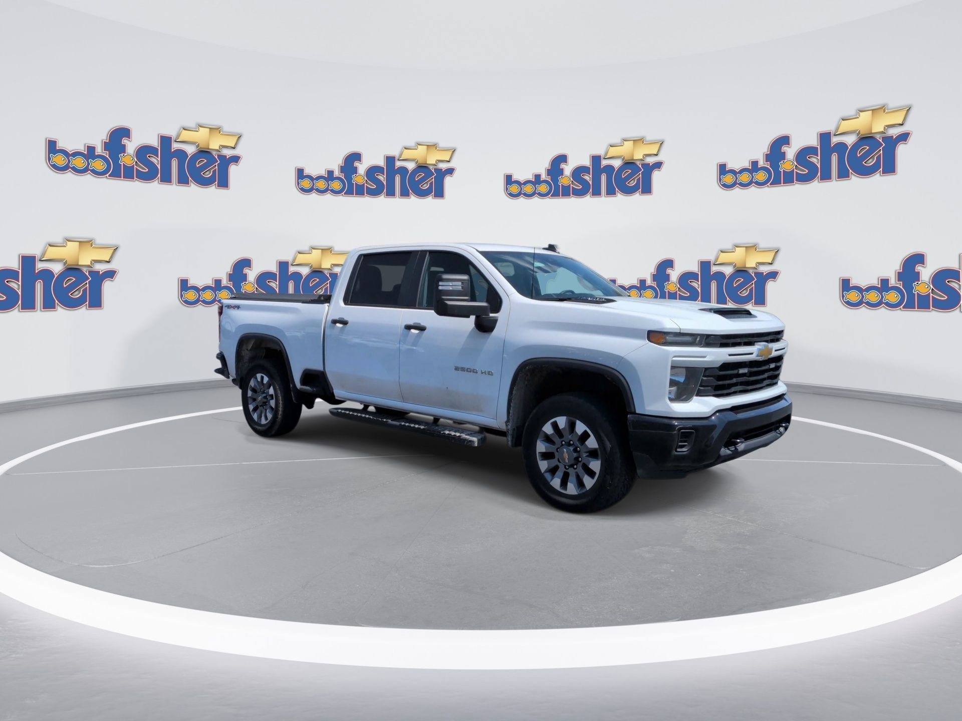 Used 2024 Chevrolet Silverado 2500 Custom w/ Custom Convenience Package AWD/4WD image 2